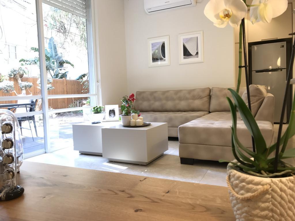 Luxurious By The Beach Apartment With Garden Tel Aviv Exterior foto